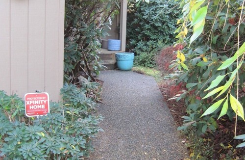 Olympia House | Foodies Kitchen, Peaceful, Green, Comfiest Beds, Close to everything
