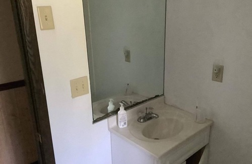 Oshkosh House | Four bedroom home great for EAA, Lifest, XRoads41 and other Oshkosh events!