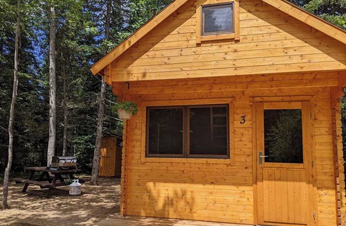 Hastings Highlands Cabin | Fox Den #3
