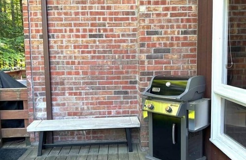 Stowe Area Apartment | Fox Den