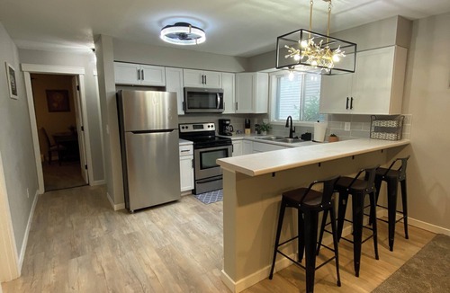 Cedar Rapids Apartment | Fresh & Thrilling Apartment