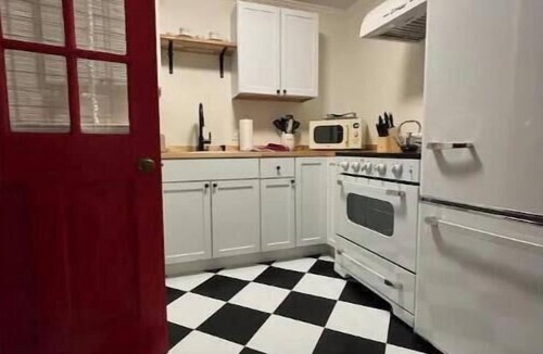 Berry Hill House | Fully remodeled home in Berry Hill