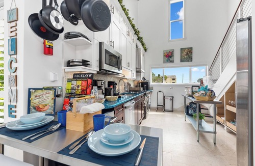 Stuart House | Gardens @ Bathtub Beach: 11BR/7BA Ocean2River, Pool, Spa, Elevator, Dock, Beach!