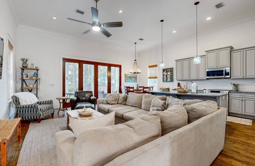 Village of Sugar Beach House | Gathering Thyme: WiFi, porch, backyard, & pool - short walk to beach