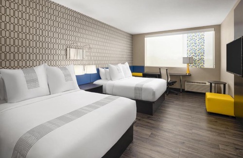 Sioux Falls Hotel | GLō Best Western Dawley Farms In Sioux Falls