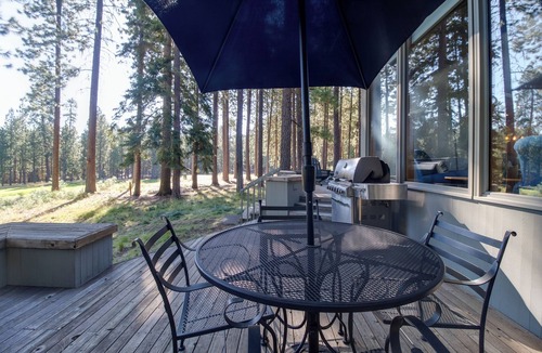 Black Butte Ranch House | Glaze Meadow Fairway Home | Sleeps 10 + Hot Tub