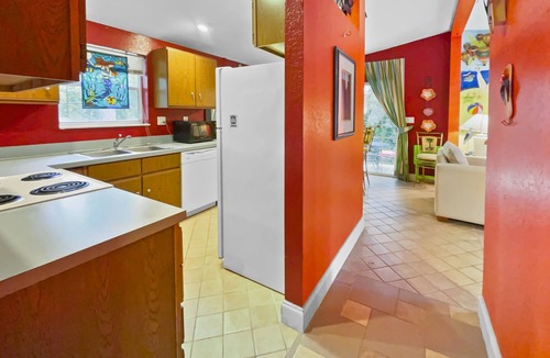 San Juan House | "Gone to the Beach" | Pet-Friendly | Eclectic-Style Vacation Rental | Located in Old Seagrove