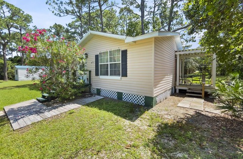 San Juan House | "Gone to the Beach" | Pet-Friendly | Eclectic-Style Vacation Rental | Located in Old Seagrove