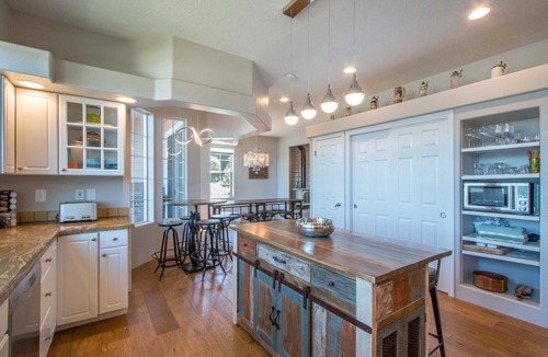 Hood River House | Gorge View 365 - Relax & Watch the River, Elegant, Downtown Location, Views