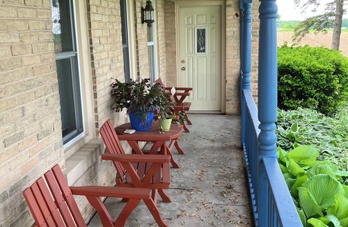 Tisch Mills House | Gorgeous 1890 Remodeled Farmette on 4 acres