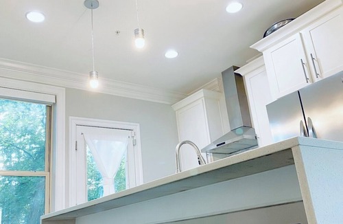Northeast House | Gorgeous 4-Level House with Private Parking in Serene Washington Neighborhood
