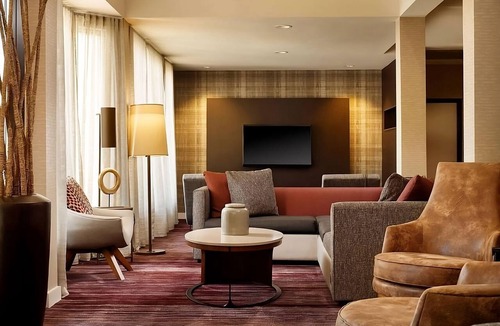 Laguna Hills Hotel | Great Pick! Pet-friendly Property with Seasonal Outdoor Pool!