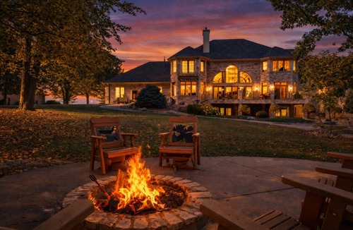 Green Bay House | Green Bay Oasis | Pool + Arcade + Gym Estate