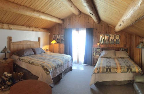 East Glacier Park Village Cabin | GreyWood… Awe Inspiring Authentic Log Home in East Glacier Park!