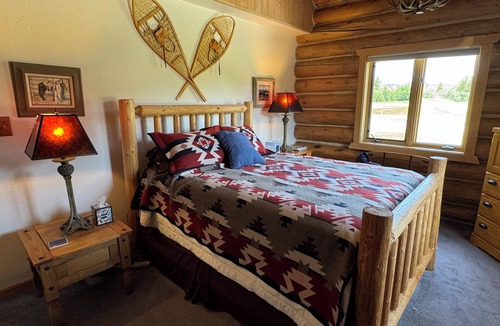 East Glacier Park Village Cabin | GreyWood… Awe Inspiring Authentic Log Home in East Glacier Park!