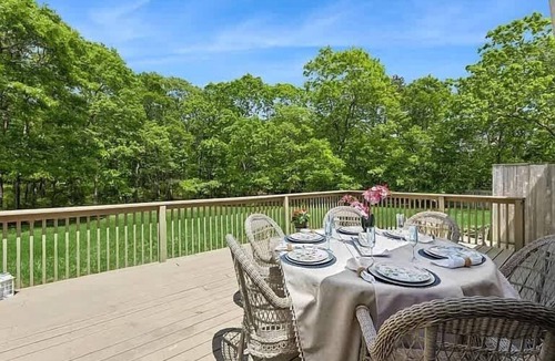 Hampton Bays House | Hampton Bays 3BR Cottage | Vaulted Ceilings, Private Yard, Near Beaches