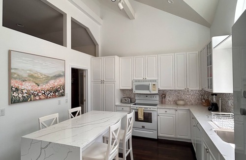 Hampton Bays House | Hampton Bays 6 bed/5 bath large secluded property