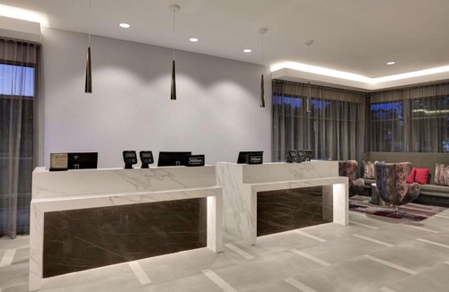 Lake Forest Hotel | Hampton Inn by Hilton Irvine Spectrum Lake Forest