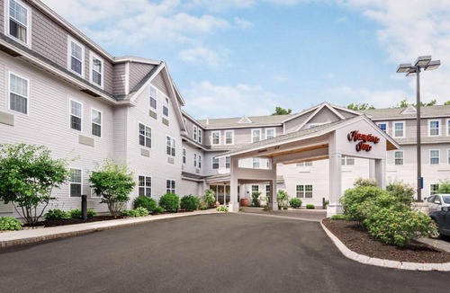 Dover Hotel | Hampton Inn Dover