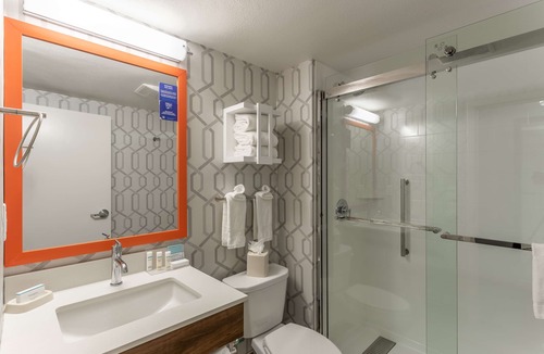 Madison Hotel | Hampton Inn Madison East Towne Mall Area