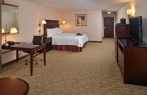South End Hotel | Hampton Inn & Suites Tacoma-Mall