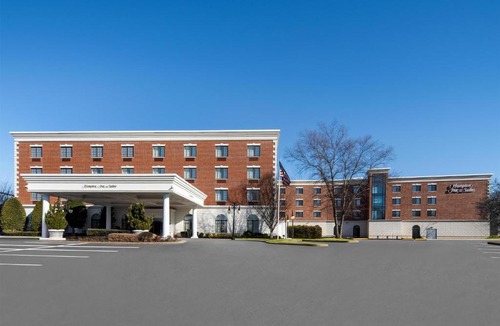 Rockville Centre Hotel | Hampton Inn & Suites By Hilton - Rockville Centre