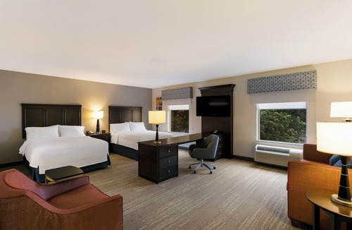 Newark Hotel | Hampton Inn & Suites Wilmington Christiana
