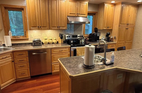 Upson Ski Chalet | Hander Haus: 6 bed 3 bath chalet at Whitecap Mountains.
