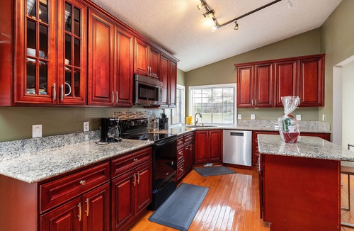 Happy Valley House | Happy valley beautiful family house
