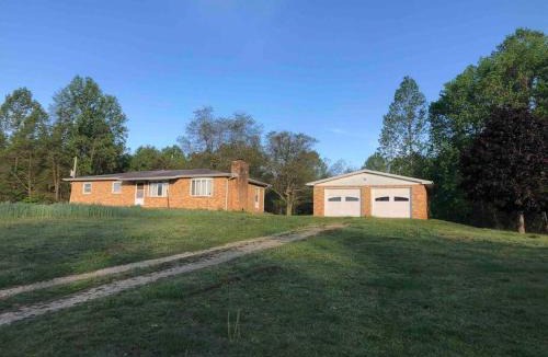 Stanford House | Harmony Hills 3 bedroom farm house