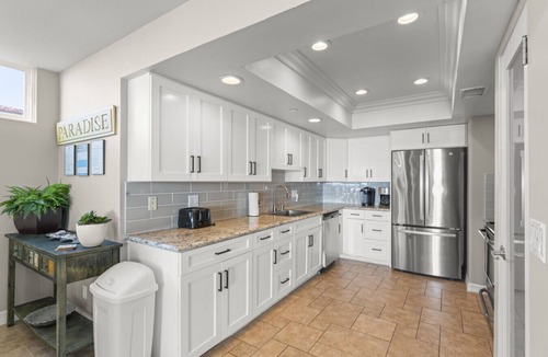 Capistrano Beach House | Hawaiian Style! Beachfront on Beach Road! STR15-0260