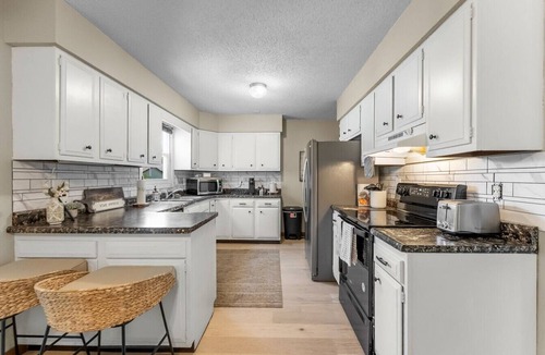 Sioux Falls Apartment | Heartland Haven: A 4-Bed Delight in Sioux Falls