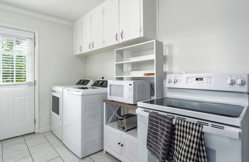 Cahaba Heights Condo | Heights Brands by Oasis - Condo Uno - the best of Birmingham - charming home