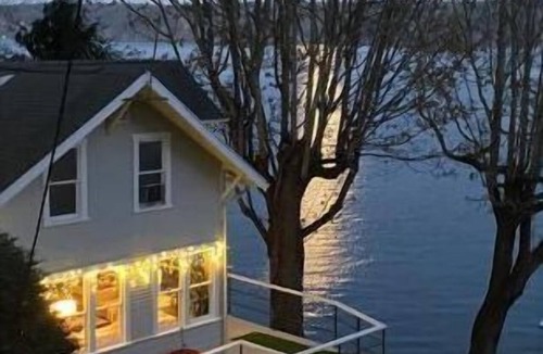 Burley House | Heritage Accommodation on Private Beach