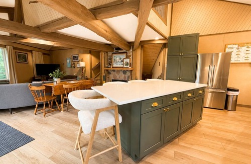 Balsam Lake Cabin | Hexagon Hideaway on Balsam Lake - Private Dock Kayaks Sunset Views