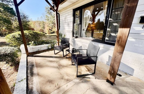Eden House | Hidden Getaway | Fire Pit | 1K,2Q/1 bath