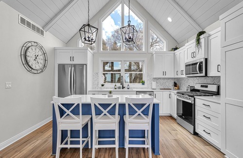 Cleveland House | Hidden Haven - Modern Cottage w/Hot Tub & Views
