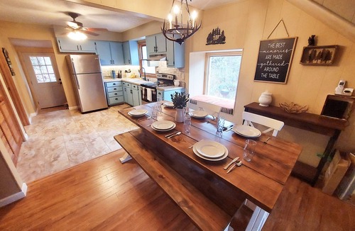 Franklin Cabin | Highlands/Lake Glenville Area-Hot Tub-Mtn Stream-WIFI-Seclusion