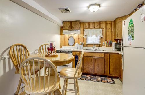 Thorndike Apartment | Hike & Explore Western Mass: Peaceful Studio
