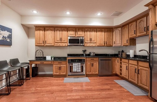 Cross Keys House | Hilltop Escape >1 mile from North River Close to North River, Hone Quarry