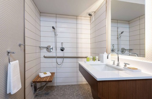 Oak Brook Resort | Hilton Chicago/Oak Brook Hills Resort & Conference Center