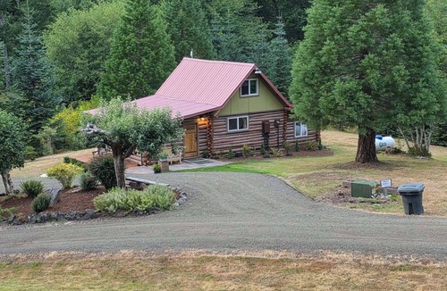 Raymond Cabin | Historic 1896 Cabin Retreat on 70-Acre Private Forest