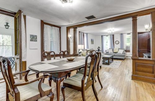 Middletown House | Historic Home 3 Mi to Middletown Main Street