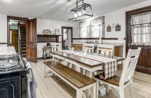 Middletown House | Historic Home 3 Mi to Middletown Main Street