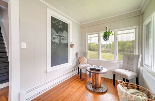 Cambridge Springs Cottage | Historical Magnesia Springs Home, Near Kayaking!