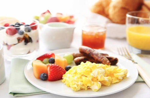Village of Lakewood Hotel | Holiday Inn Chicago Nw Crystal Lk Conv Ctr by IHG