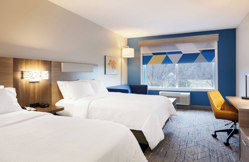 Elgin Hotel | Holiday Inn Express And Suites Elgin Chicago Northwest by IHG
