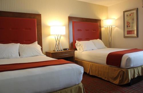 Milford Hotel | Holiday Inn Express Boston-Milford by IHG