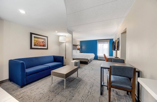 Antioch Hotel | Holiday Inn Express & Suites Nashville Southeast - Antioch by IHG