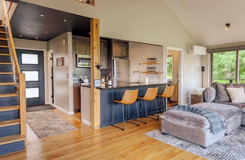 Oak Hill House | Hollow Sky: 110 Acres, Hot Tub & Views